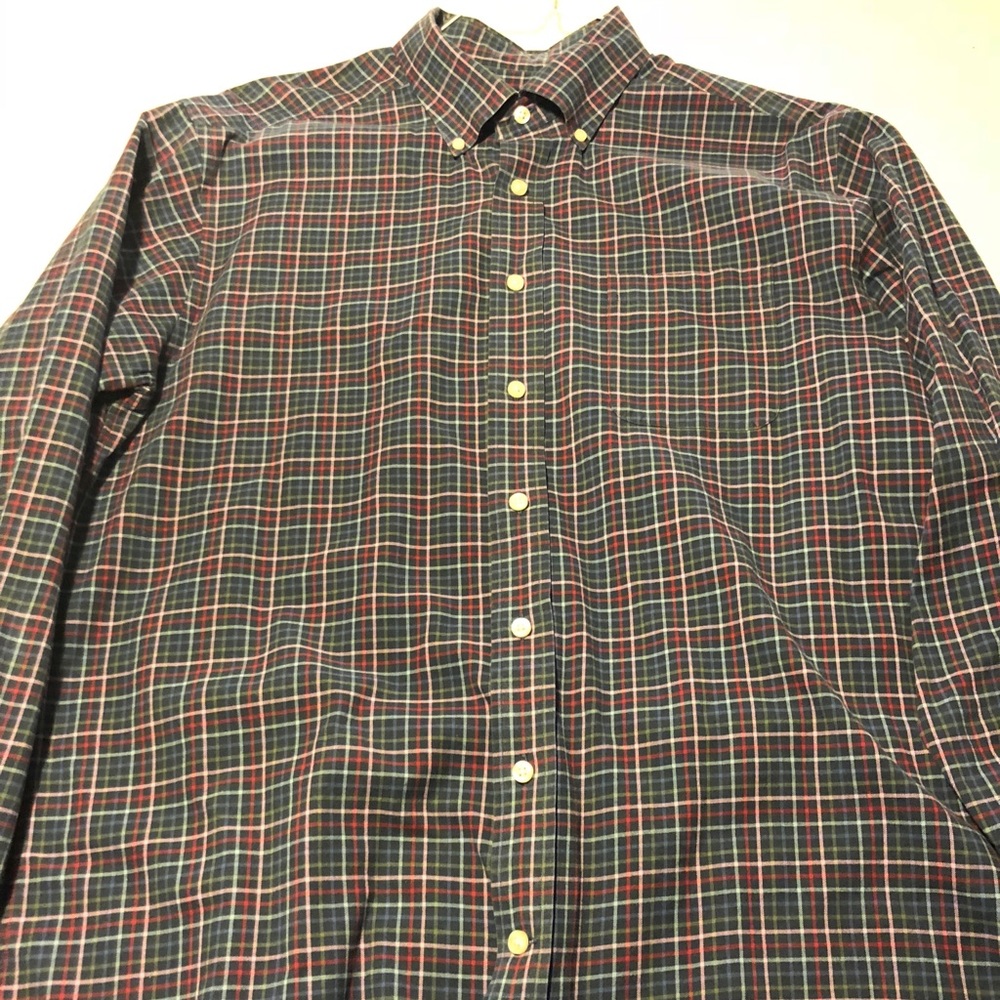 Vineyard vines murray shirt great condition